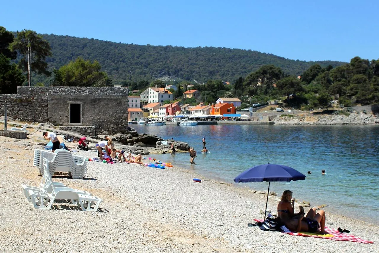 Apartments With A Parking Space Veli Losinj, Losinj - 21192 0*,